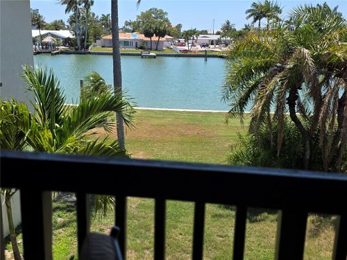 24-511 Plaza Seville Ct, TREASURE ISLAND, FL, 33706-1233 | Card Image