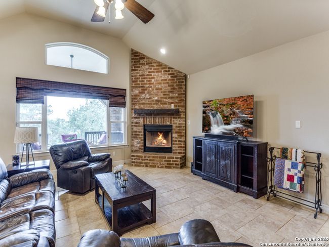 332 Bosque Rdg, House other with 3 bedrooms, 3 bathrooms and null parking in Spring Branch TX | Image 7