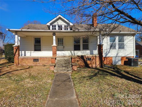 29 Willowbrook Dr Nw, Concord, NC, 28027-4242 | Card Image