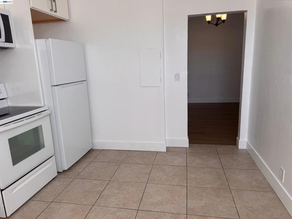 Residential Lease in Oakland 5