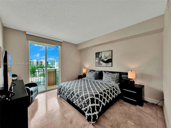 APT-806 - 17555 Atlantic Blvd, Condo with 2 bedrooms, 2 bathrooms and null parking in Sunny Isles Beach FL | Image 16