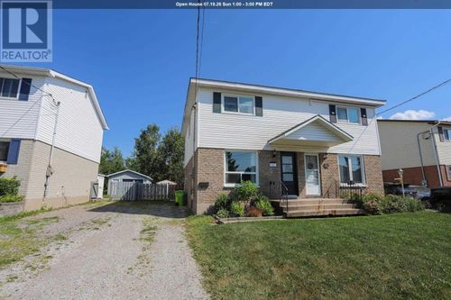 22 Broadview Dr, Sault Ste. Marie, ON, P6C2S9 | Card Image