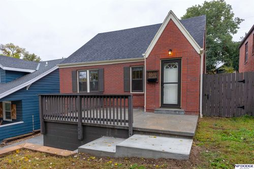 5031 Charles St, Omaha, NE, 68132-1443 | Card Image