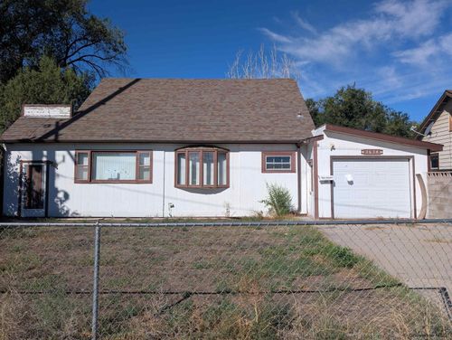 2634 E E St, Torrington, WY, 82240-2124 | Card Image