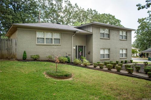 11 Delray Dr, Little Rock, AR, 72227-4021 | Card Image