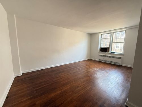 apt-5b-42 Kissena Blvd, Flushing, NY, 11355-3246 | Card Image