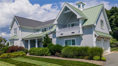 57 Strawberry Ln, Portsmouth, RI, 02871-1928 | Card Image