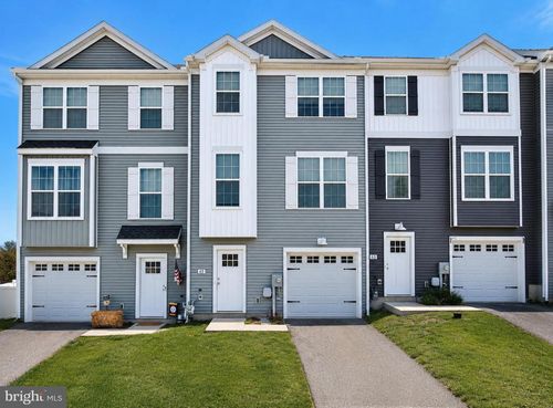 65 Overlook Dr, HANOVER, PA, 17331-8182 | Card Image