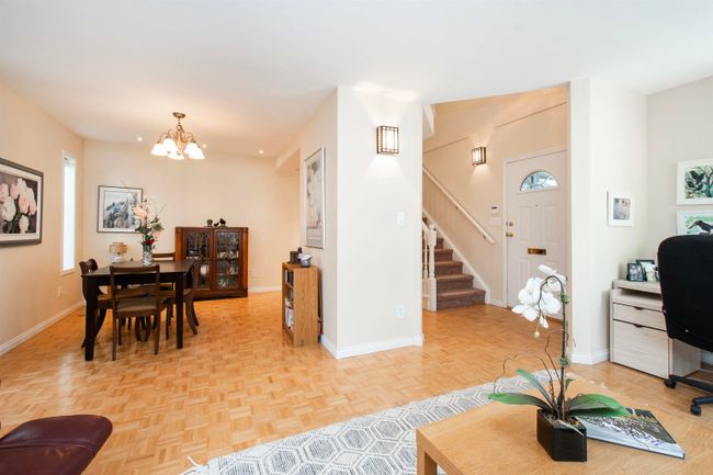 245 E 17 Th Street, Townhouse with 3 bedrooms, 2 bathrooms and 2 parking in North Vancouver BC | Image 6