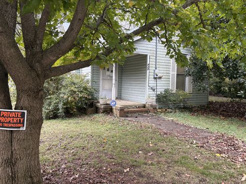 427 Second St, Guthrie, KY, 42234-6027 | Card Image