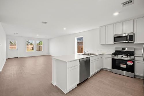 2 Robin Ct, Angleton, TX, 77515-0007 | Card Image