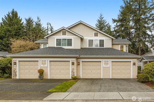 18391 Ne 97th Court, Redmond, WA, 98052 | Card Image