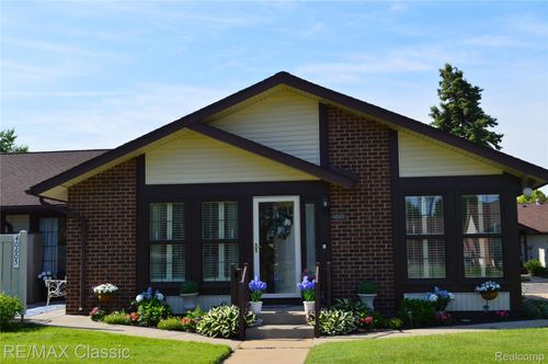 294-40605 Newport Drive E, Plymouth Charter Township, MI, 48170 | Card Image