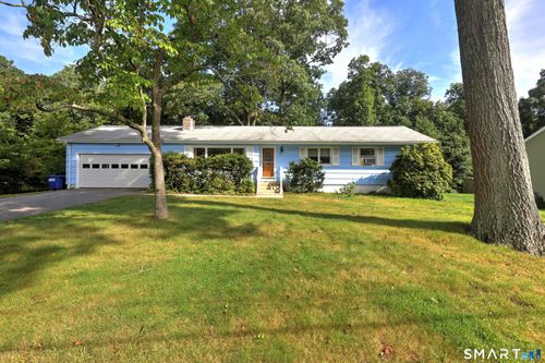 17 Oakridge Dr, Gales Ferry, CT, 06335-1112 | Card Image