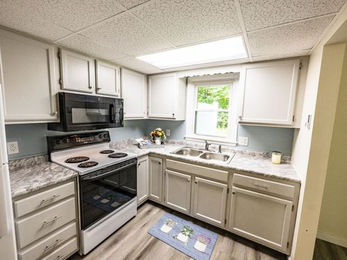 3c-86 Pinecrest Dr, Essex, VT, 05452-4401 | Card Image