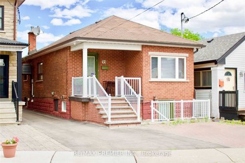 lower-35 Florence Cres, York, ON, M6N4E6 | Card Image