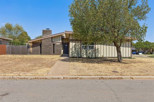 2301 Nw 109th St, Oklahoma City, OK, 73120-7209 | Card Image