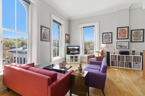 302-113 South St, Bennington, VT, 05201-2246 | Card Image