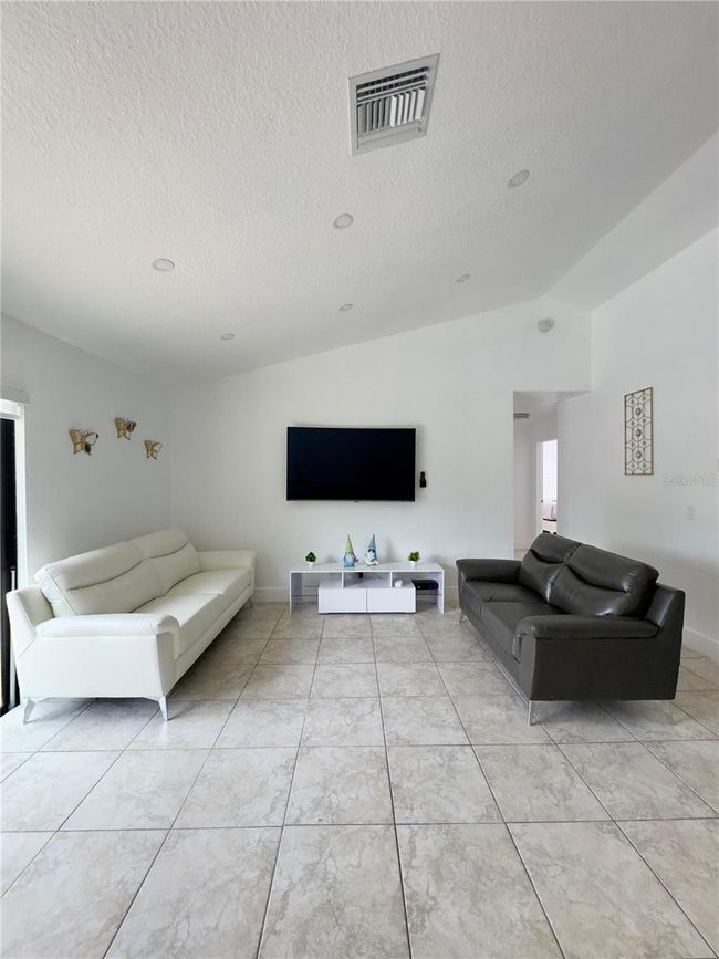 130 Loma Bonita Dr, House other with 3 bedrooms, 2 bathrooms and null parking in Davenport FL | Image 7