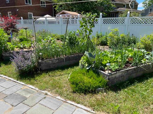 19 Grand Ave, Nashua, NH, 03060-3112 | Card Image