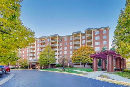 unit-310-8300 Callie Ave, Morton Grove, IL, 60053-3727 | Card Image