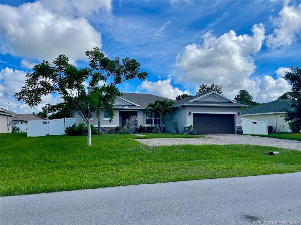 Hunnicut Ave, Port Saint Lucie, FL 34953