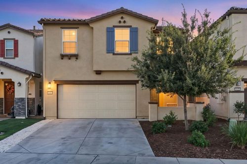 121 Bywell Bridge Cir, Sacramento, CA, 95823-7580 | Card Image
