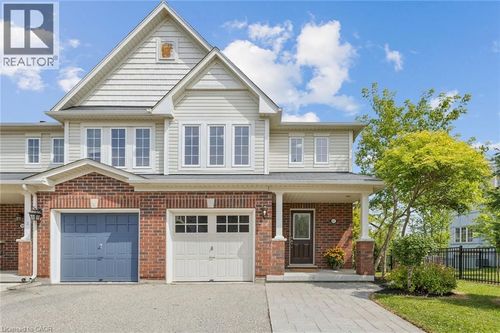 111 Bloomington Drive, Cambridge, ON, N1P1J6 | Card Image