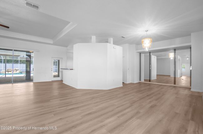 7285 Nightwalker Rd, House other with 4 bedrooms, 3 bathrooms and null parking in WEEKI WACHEE FL | Image 9