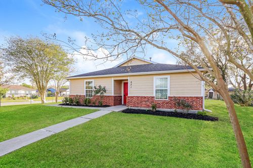 601 Alvin St, Pasadena, TX, 77506-2718 | Card Image