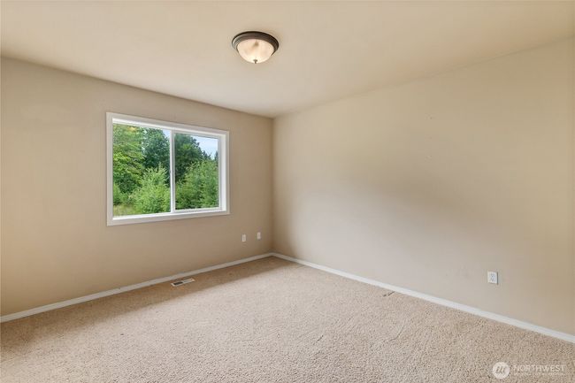 932 Tipsoo Loop N, House other with 3 bedrooms, 3 bathrooms and 2 parking in Rainier WA | Image 24