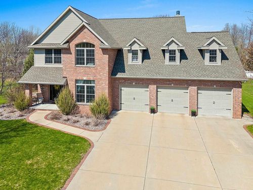 600 Winding Waters Way, LEDGEVIEW, WI, 54115 | Card Image