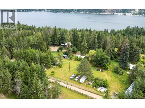 9866 Old Spallumcheen Rd, Sicamous, BC, V0E2V3 | Card Image