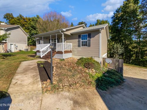7517 Barnbrook Ln, Knoxville, TN, 37918-6267 | Card Image