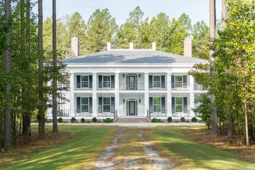 7622 Farmville Rd, Farmville, VA, 23901-2825 | Card Image