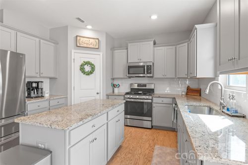 460 Caleb St, Monroe, NC, 28110-8382 | Card Image