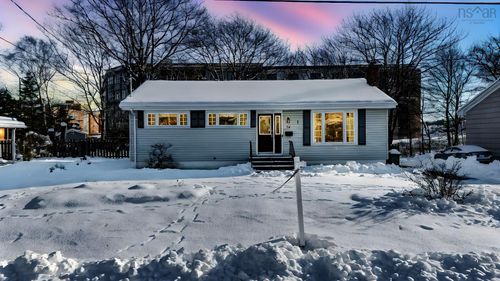 16 Canary Crescent, Halifax, NS, B3M1R1 | Card Image