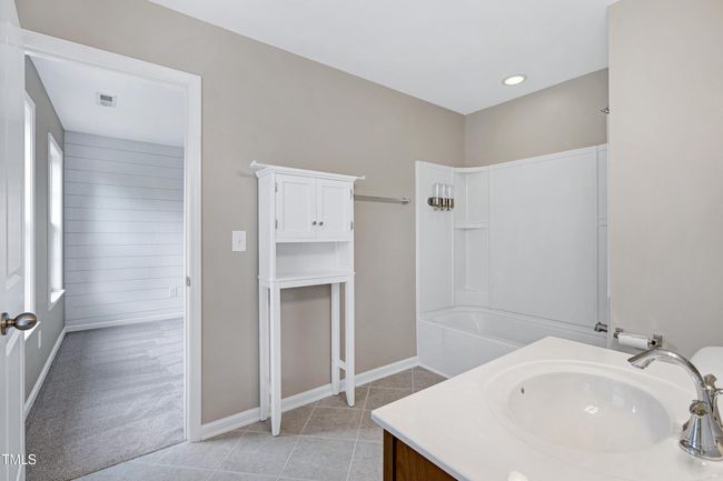 Full Bathroom | Image 41