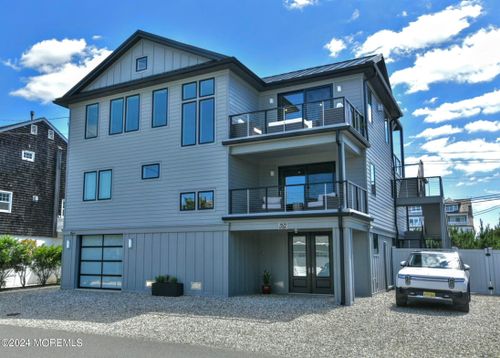 1035 Barnegat Ln, Mantoloking, NJ, 08738-1619 | Card Image