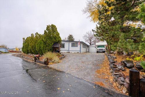 485 Capricorn Cir, Reno, NV, 89521-9323 | Card Image