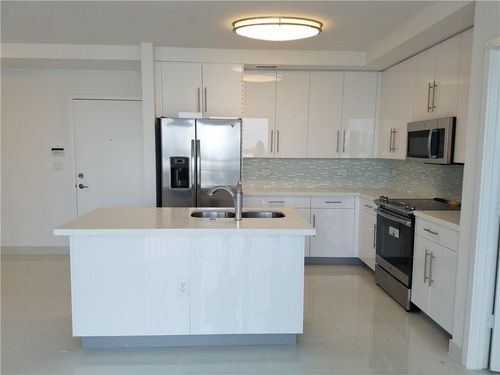 apt-302-2651 Ne 212th Ter, Aventura, FL, 33180-1145 | Card Image
