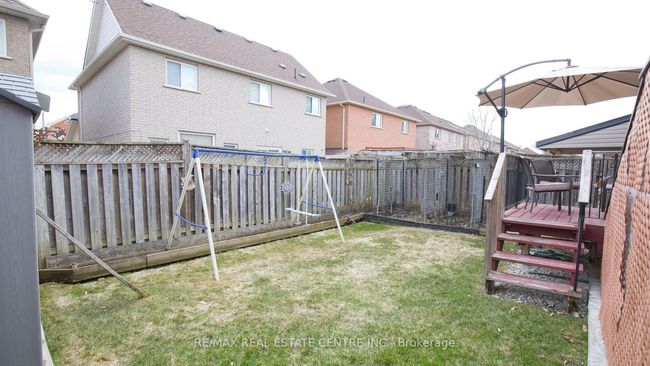 32 Pappain Cres, House other with 6 bedrooms, 3 bathrooms and 4 parking in Brampton ON | Image 36