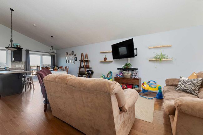 1509 47 A Avenue, Home with 4 bedrooms, 3 bathrooms and 6 parking in Lloydminster SK | Image 3