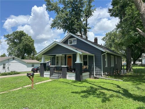 1204 N Adams St, Nevada, MO, 64772-1312 | Card Image