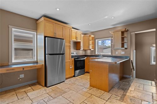 2224 Mcara St, Regina, SK, S4N2W1 | Card Image