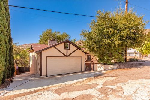 9301 Notre Dame Ave, Chatsworth, CA, 91311 | Card Image