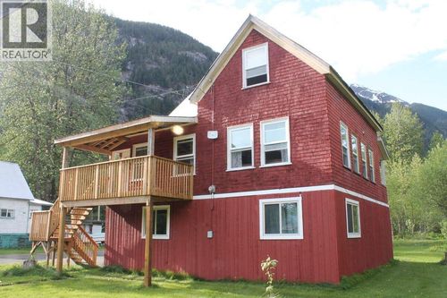 301 8th Avenue, Stewart, BC, V0T1W0 | Card Image