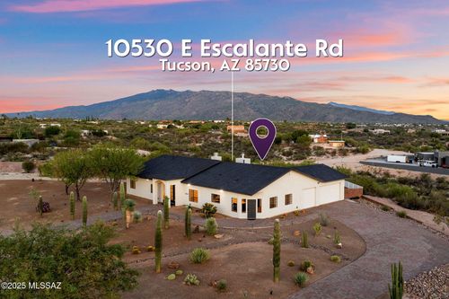 10530 E Escalante Road, Tucson, AZ, 85730 | Card Image