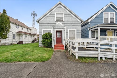 621 W Market St, Aberdeen, WA, 98520-6015 | Card Image