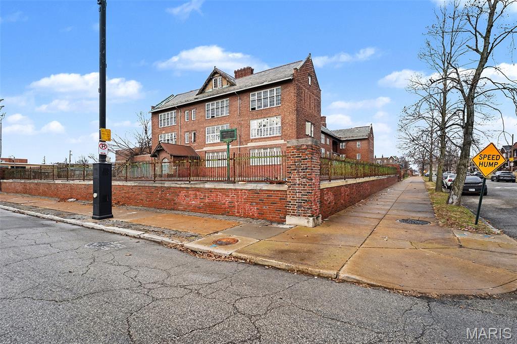 Commercial Sale in St Louis 4